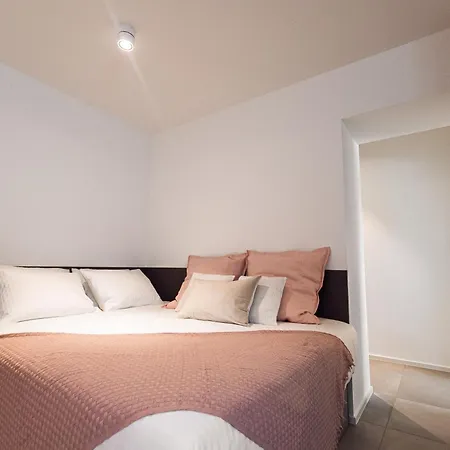 Goldi Superior * Stahovica